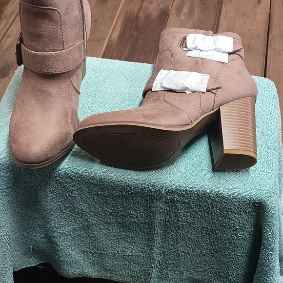 Shena boots - Picture 3 of 4